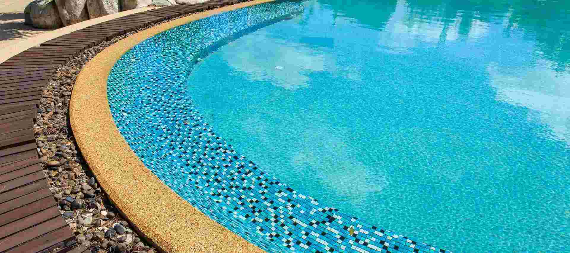  swimming pool glass beads
