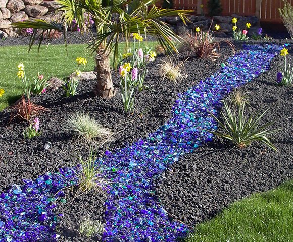 Garden-Crushed-Recycled-Glass-Mulch-11